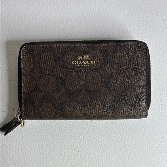 Coach Brown Wallet - Picture 1 of 8
